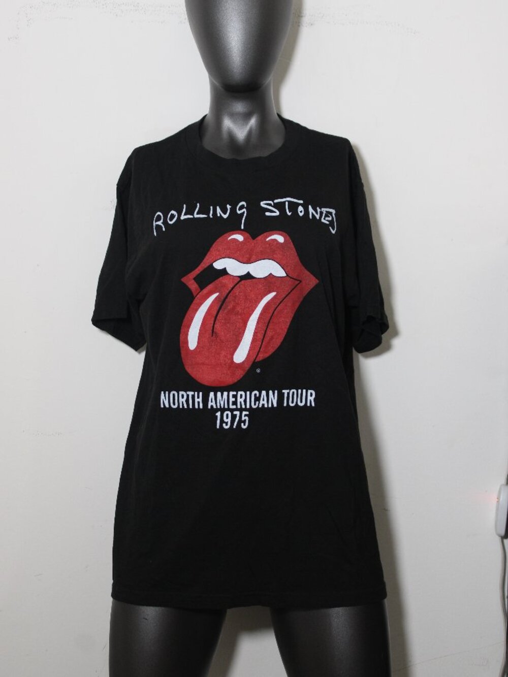 The Rolling Stones 1975 North American Tour Graphic Tee – Medium